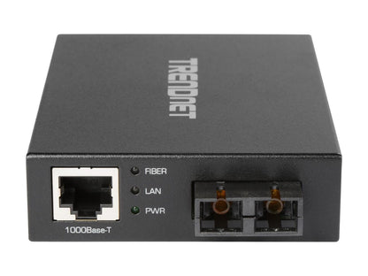 TRENDnet TFC-GMSC 1000Base-T to 1000Base-SX Multi-Mode SC Fiber Converter Gigabit Ethernet: 2000 Mbps (full duplex)Optical fiber: 1.25 Gbps 1 x 10/100/1000 Mbps Auto-MDIX Gigabit port1 x 100/1000 Mbps SC-type multi-mode fiber port