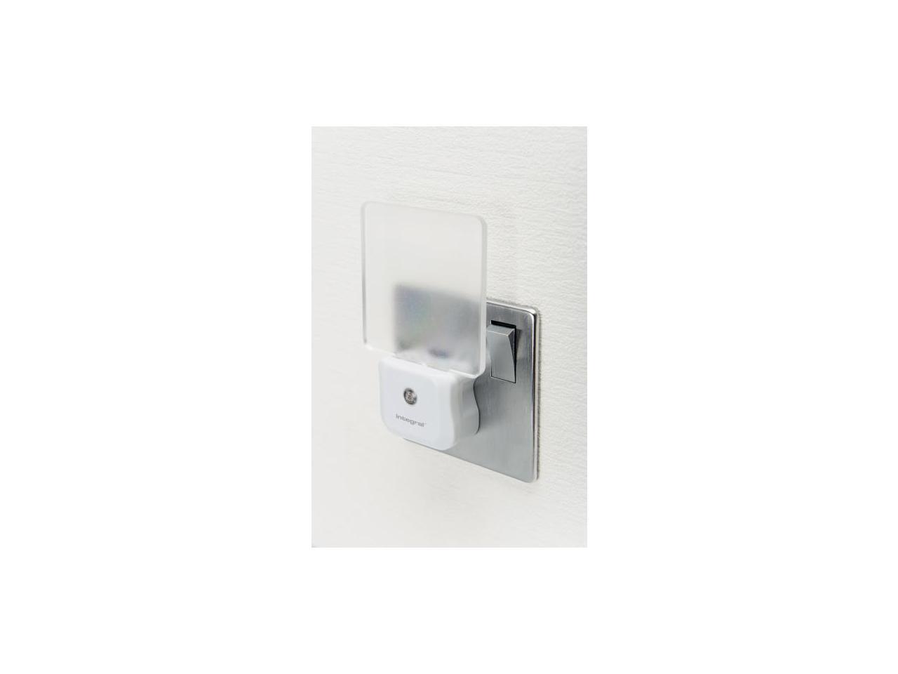 Integral Auto-Sensor LED Night Light (UK 3-pin plug)