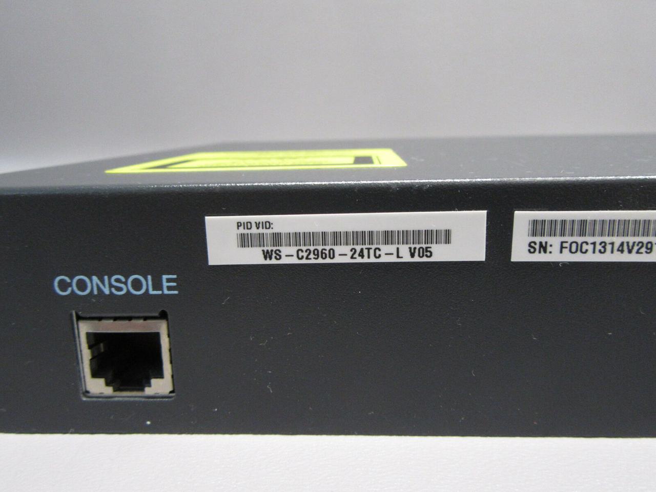 Cisco Catalyst 2960 Series 24-Port 10/100 Ethernet Switch WS-C2960-24TC-L V05